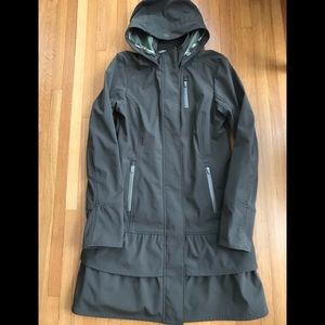 Athleta Shelter Cover Rain Coat w/Ruffle